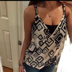 Printed crossover top